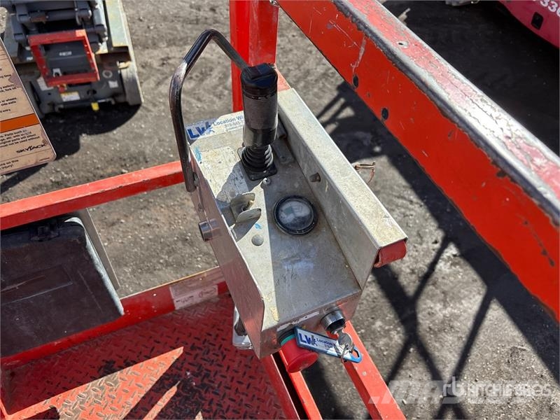 SkyJack SJIII3219 Electric Scissor Lift رافعات مقصية الشكل