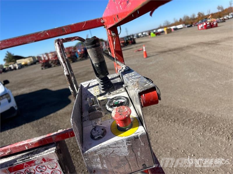 SkyJack SJIII3219 Electric Scissor Lift Šķerveida pacēlāji