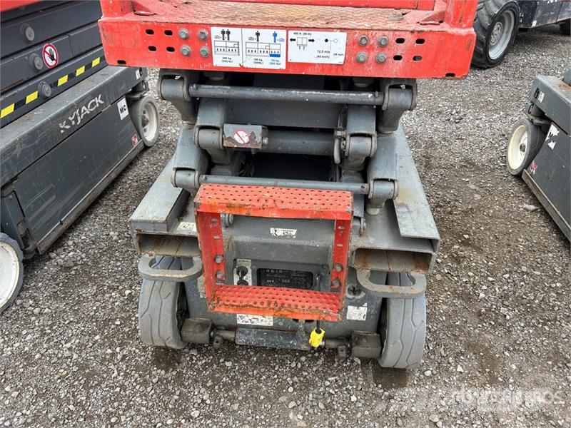 SkyJack SJIII3219 Electric Scissor Lift Šķerveida pacēlāji