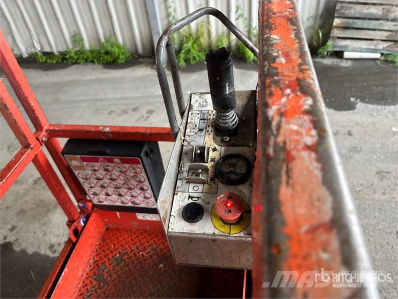 SkyJack SJIII3219 Electric Scissor Lift 剪式升降機