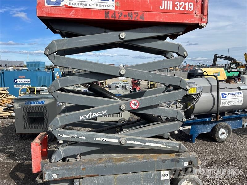 SkyJack SJIII3219 Electric Scissor Lift Škaraste platforme