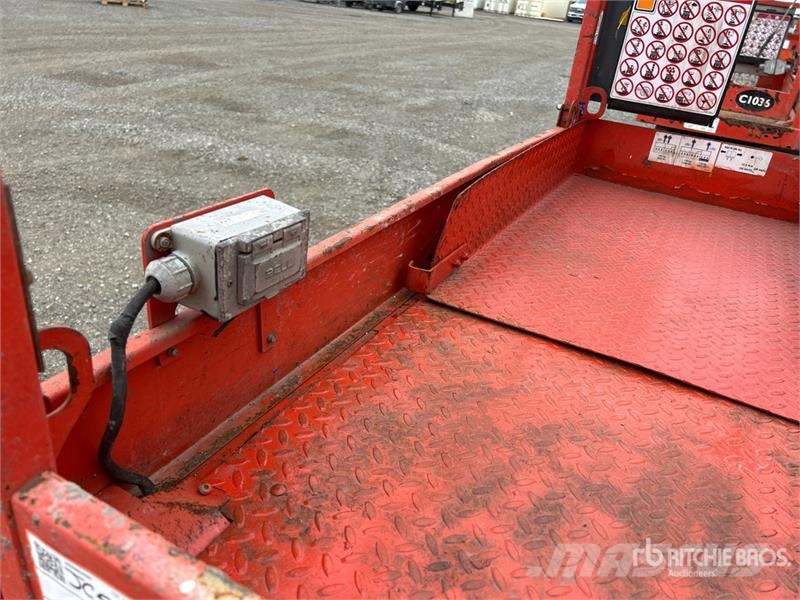 SkyJack SJIII3219 Electric Scissor Lift Šķerveida pacēlāji