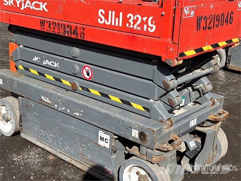 SkyJack SJIII3219 Electric Scissor Lift Käärtõstukid