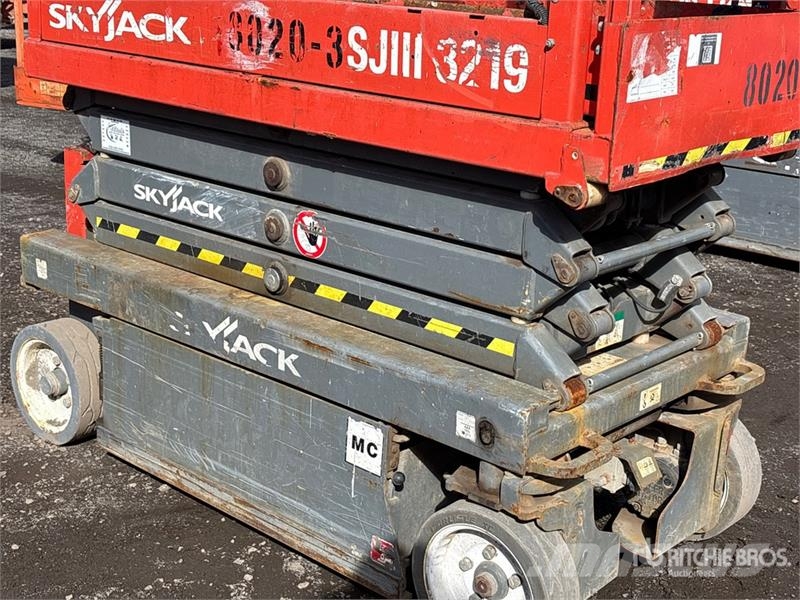 SkyJack SJIII3219 Electric Scissor Lift Käärtõstukid