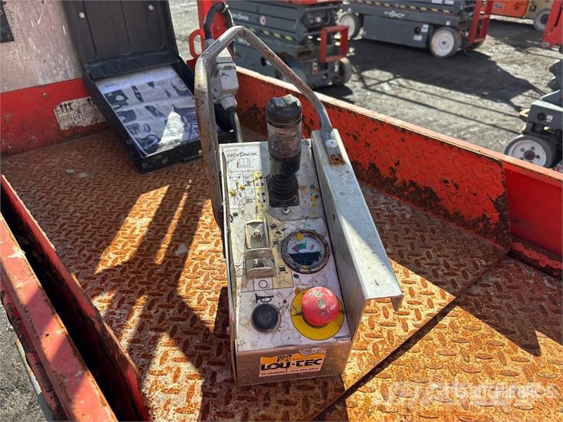 SkyJack SJIII3219 Electric Scissor Lift Käärtõstukid