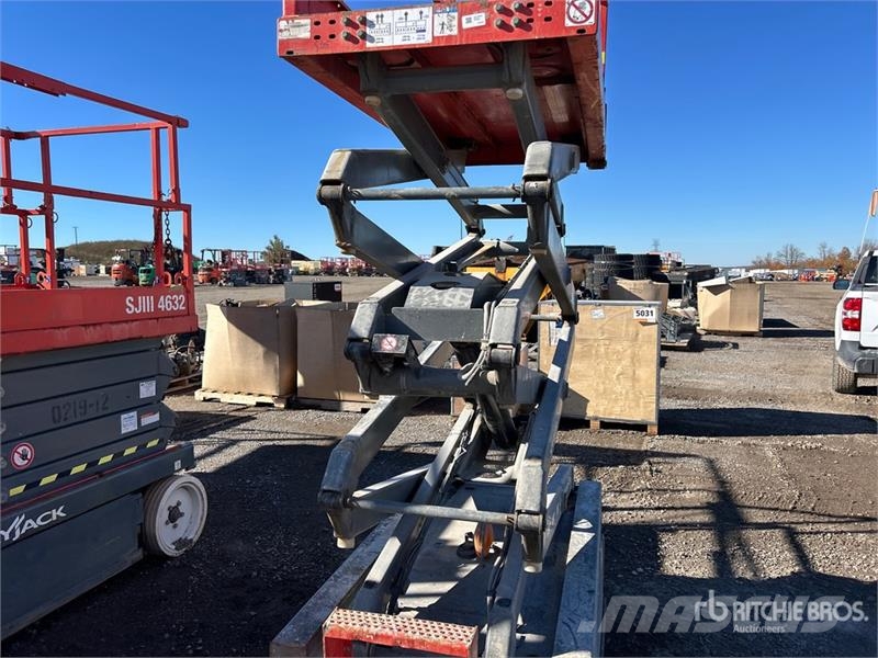 SkyJack SJIII3219 Electric Scissor Lift Šķerveida pacēlāji