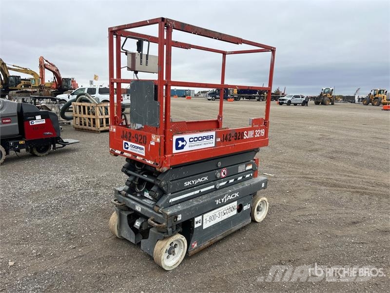 SkyJack SJIII3219 Electric Scissor Lift Scissor lifts