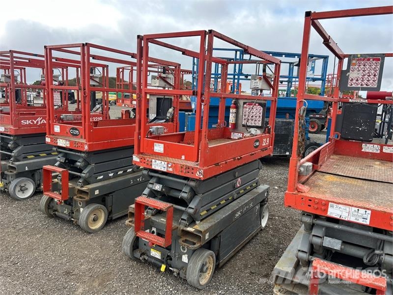 SkyJack SJIII3219 Electric Scissor Lift Šķerveida pacēlāji