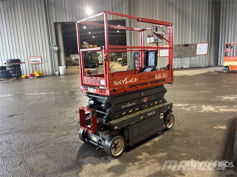 SkyJack SJIII3219 Electric Scissor Lift Škaraste platforme