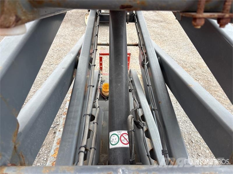 SkyJack SJIII3219 Electric Scissor Lift Šķerveida pacēlāji