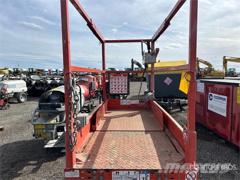 SkyJack SJIII3219 Electric Scissor Lift Škaraste platforme