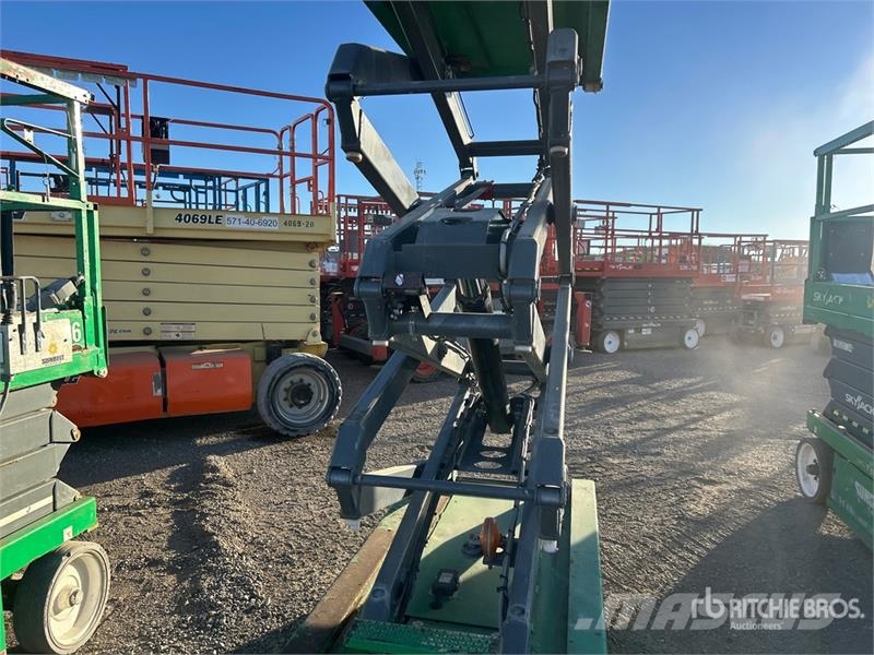 SkyJack SJIII3219 Electric Scissor Lift Šķerveida pacēlāji