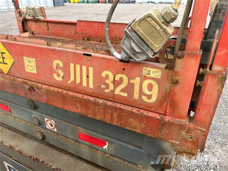 SkyJack SJIII3219 Electric Scissor Lift Elevadores de tesoura