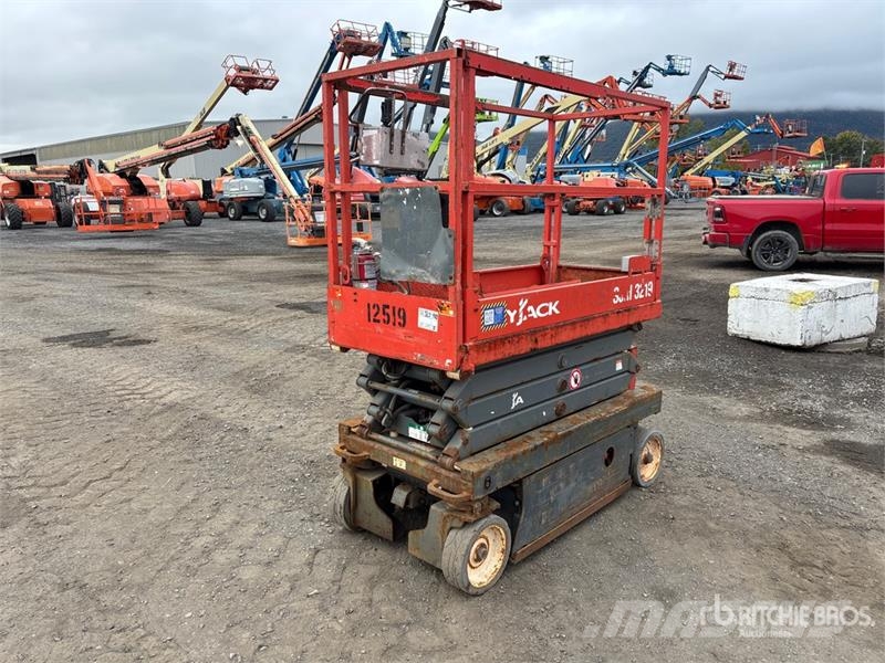 SkyJack SJIII3219 Electric Scissor Lift Šķerveida pacēlāji