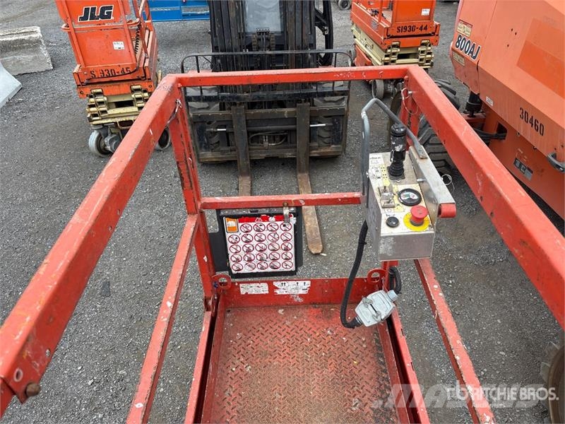 SkyJack SJIII3219 Electric Scissor Lift Šķerveida pacēlāji