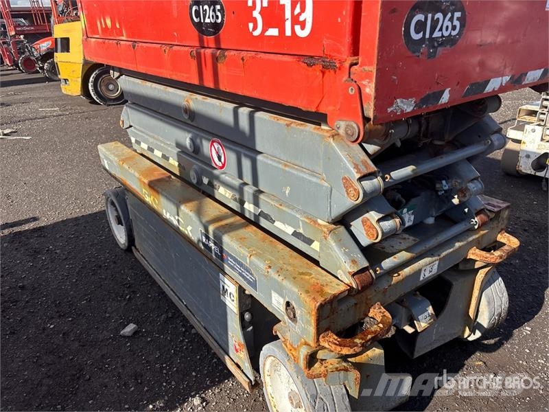 SkyJack SJIII3219 Electric Scissor Lift Šķerveida pacēlāji