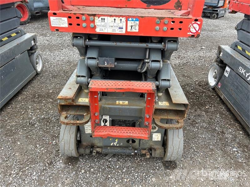 SkyJack SJIII3219 Electric Scissor Lift Šķerveida pacēlāji