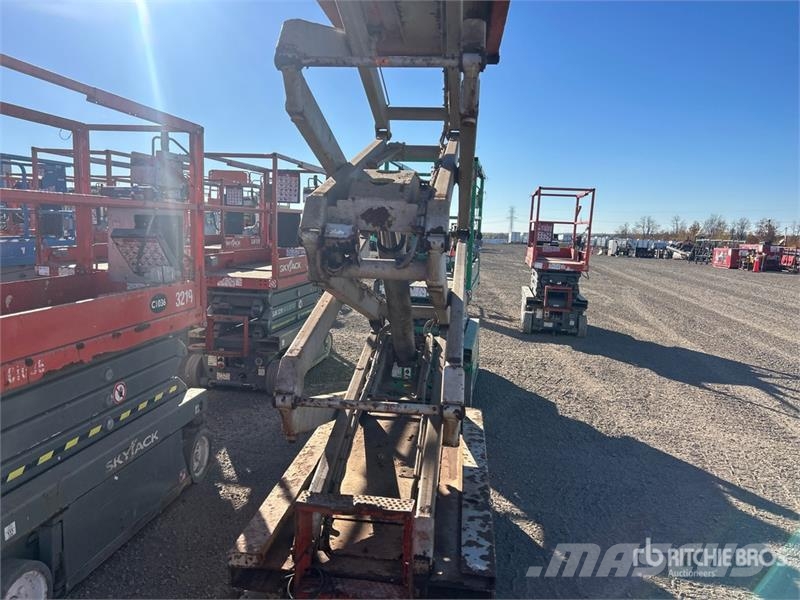 SkyJack SJIII3219 Electric Scissor Lift Šķerveida pacēlāji