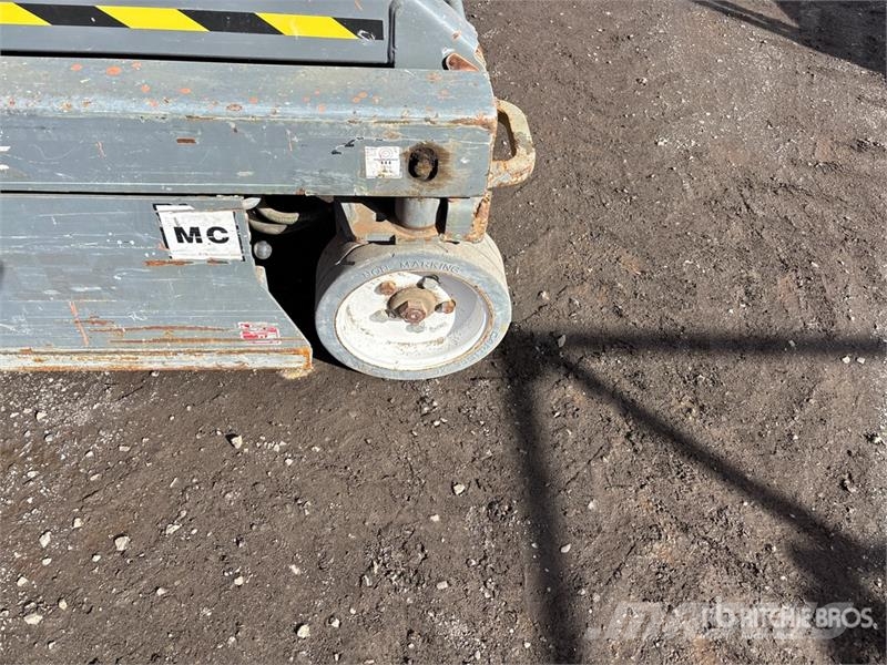 SkyJack SJIII3219 Electric Scissor Lift Käärtõstukid