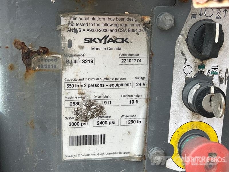 SkyJack SJIII3219 Electric Scissor Lift Šķerveida pacēlāji