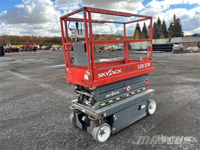 SkyJack SJIII3219 Electric Scissor Lift Škaraste platforme