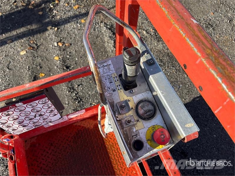 SkyJack SJIII3219 Electric Scissor Lift Scheren-Arbeitsbühnen