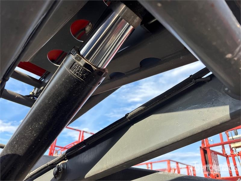 SkyJack SJIII3219 Electric Scissor Lift Šķerveida pacēlāji