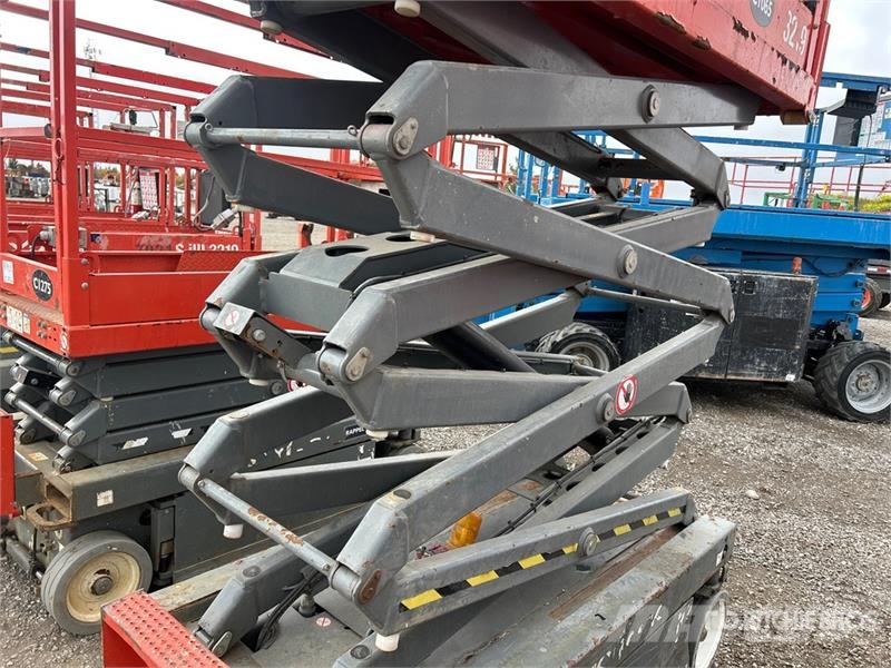 SkyJack SJIII3219 Electric Scissor Lift Šķerveida pacēlāji