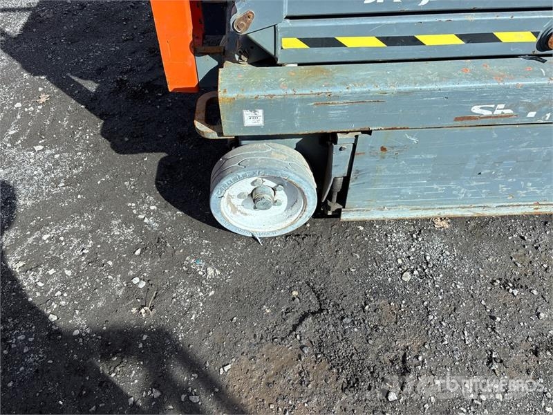 SkyJack SJIII3219 Electric Scissor Lift Käärtõstukid