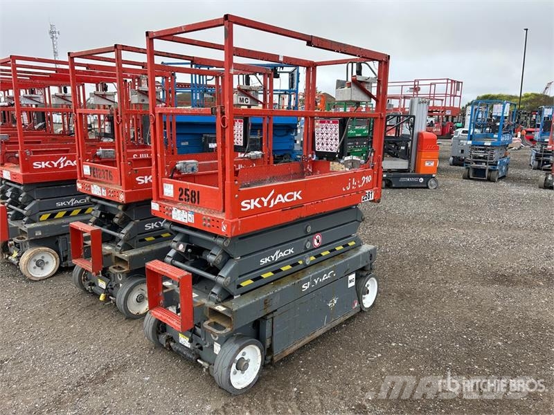 SkyJack SJIII3219 Electric Scissor Lift Šķerveida pacēlāji