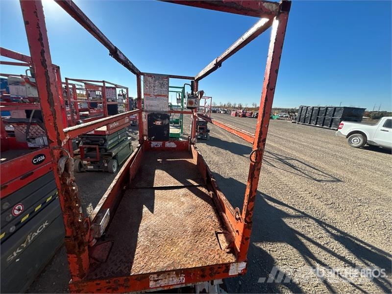 SkyJack SJIII3219 Electric Scissor Lift Šķerveida pacēlāji