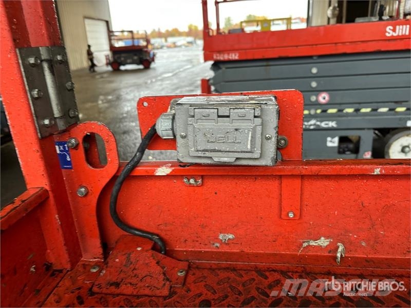SkyJack SJIII3219 Electric Scissor Lift 剪式升降機