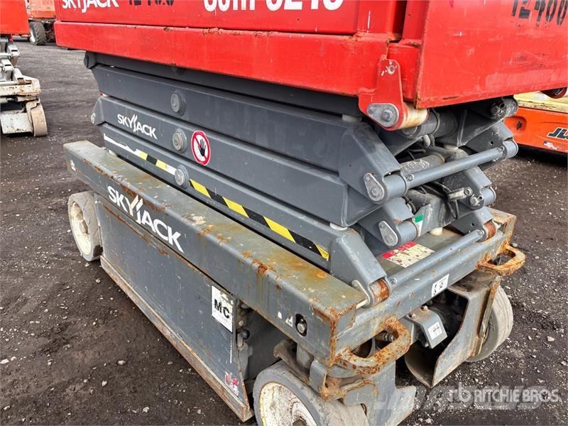 SkyJack SJIII3219 Electric Scissor Lift Käärtõstukid