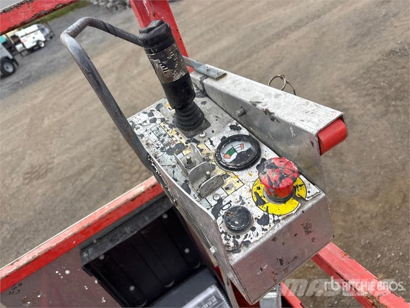 SkyJack SJIII3219 Electric Scissor Lift Šķerveida pacēlāji
