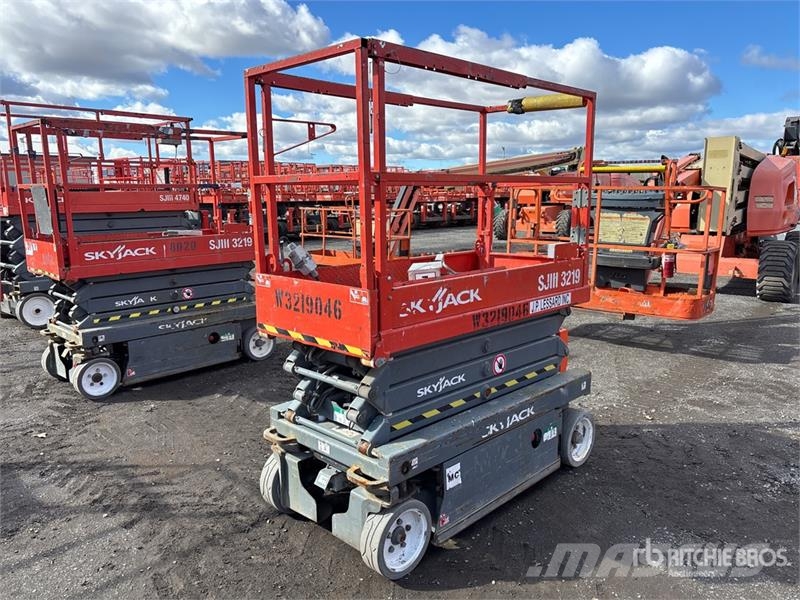 SkyJack SJIII3219 Electric Scissor Lift Käärtõstukid