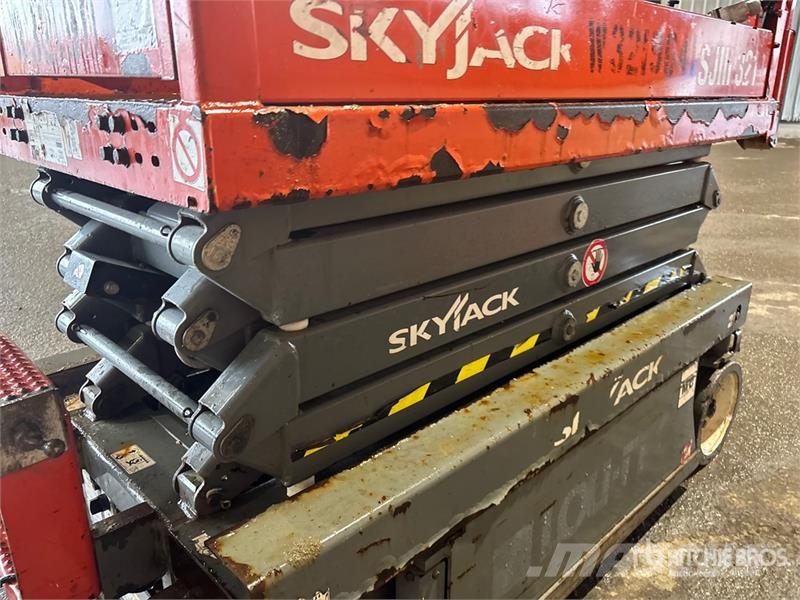 SkyJack SJIII3219 Electric Scissor Lift Škaraste platforme