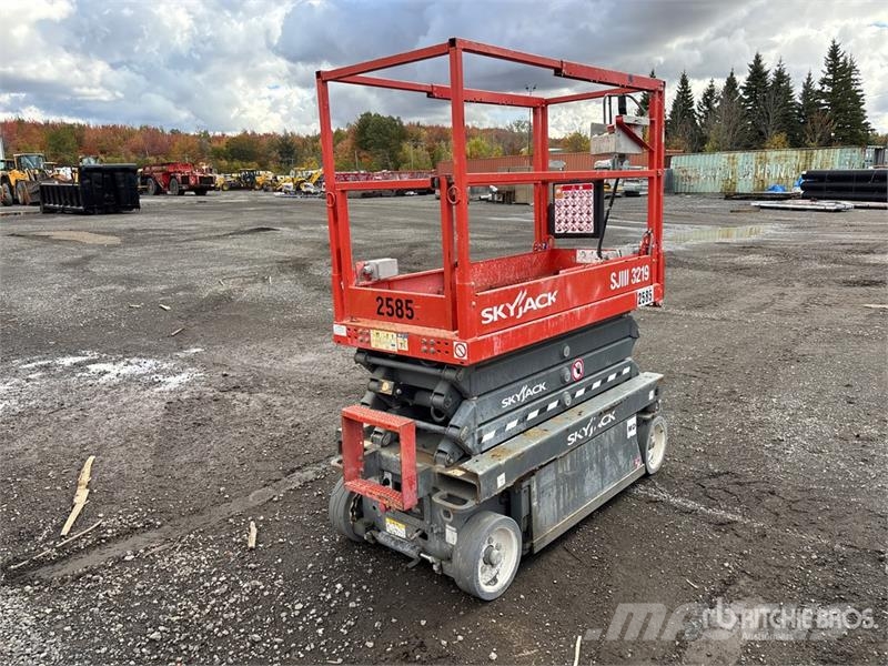 SkyJack SJIII3219 Electric Scissor Lift Škaraste platforme