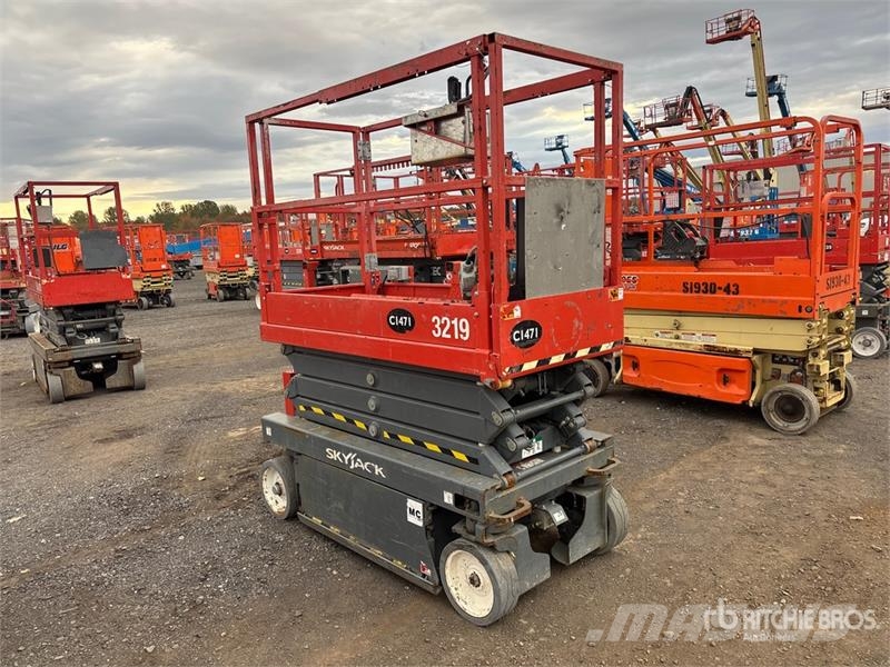 SkyJack SJIII3219 Electric Scissor Lift Šķerveida pacēlāji