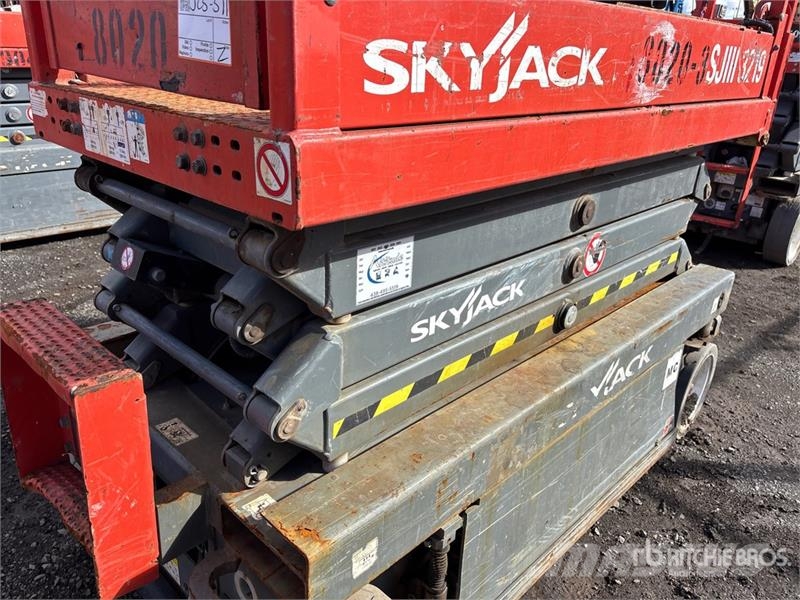 SkyJack SJIII3219 Electric Scissor Lift Käärtõstukid