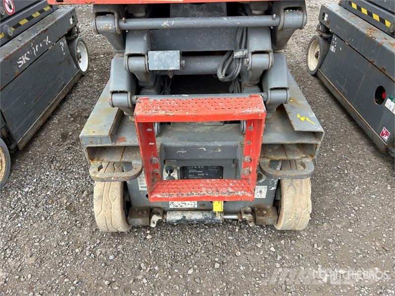 SkyJack SJIII3219 Electric Scissor Lift Šķerveida pacēlāji