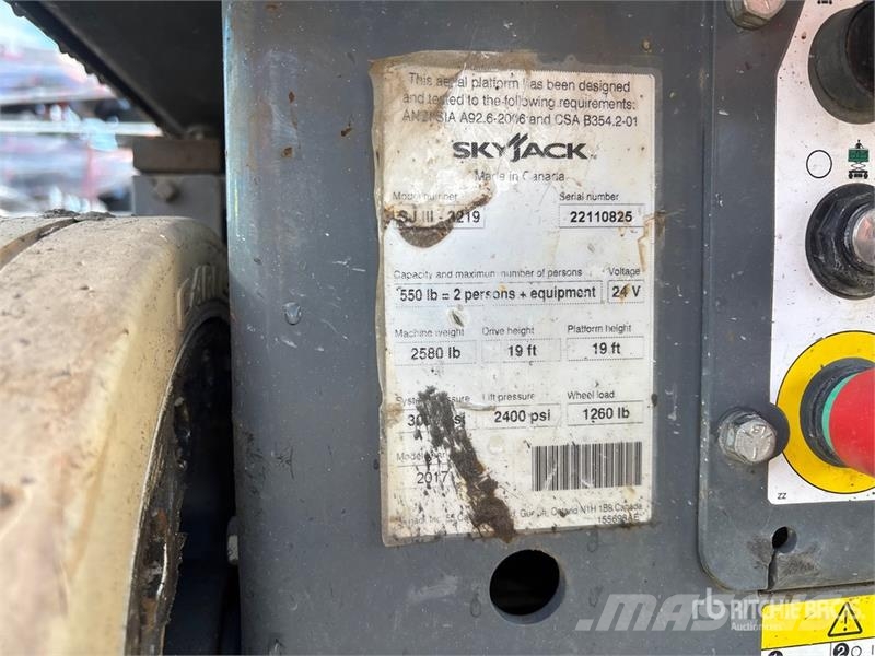 SkyJack SJIII3219 Electric Scissor Lift Šķerveida pacēlāji