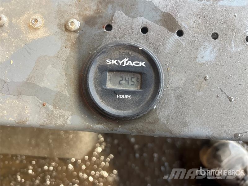 SkyJack SJIII3219 Electric Scissor Lift Ollós emelők