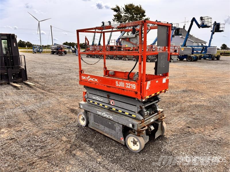 SkyJack SJIII3219 Electric Scissor Lift 가위형 리프트