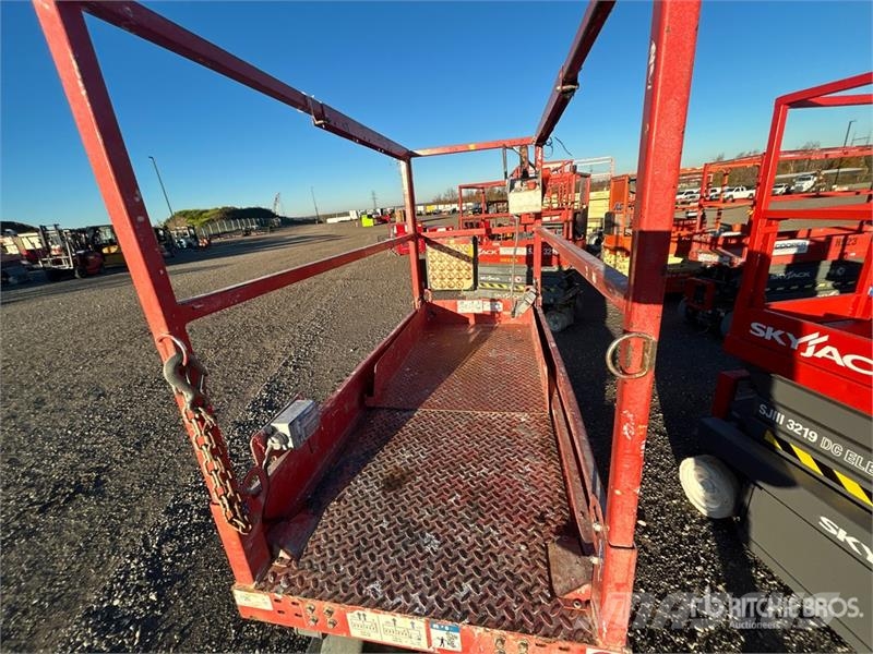SkyJack SJIII3219 Electric Scissor Lift Elevadores de tesoura