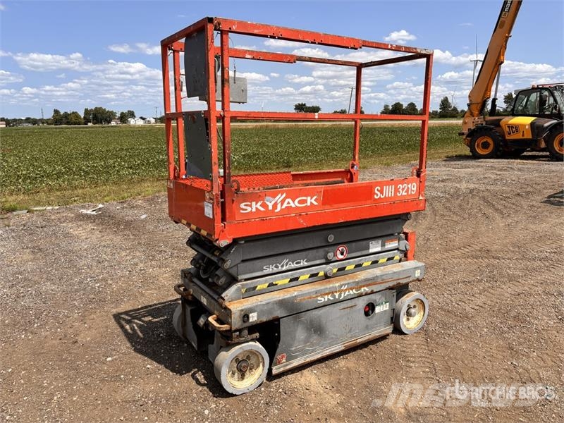 SkyJack SJIII3219 Electric Scissor Lift 가위형 리프트