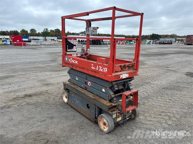 SkyJack SJIII3219 Electric Scissor Lift Šķerveida pacēlāji