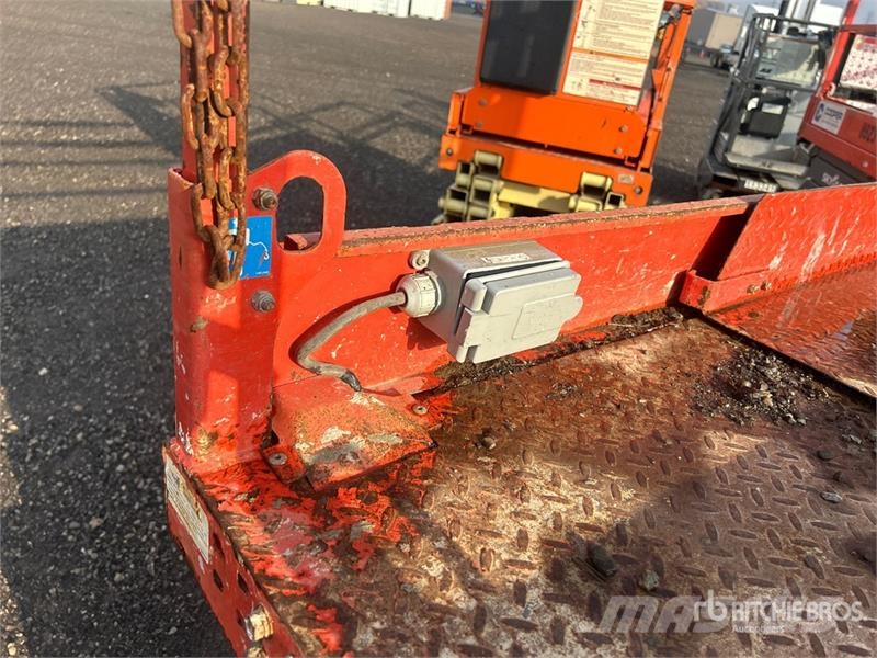 SkyJack SJIII3219 Electric Scissor Lift (Inoperable) رافعات مقصية الشكل