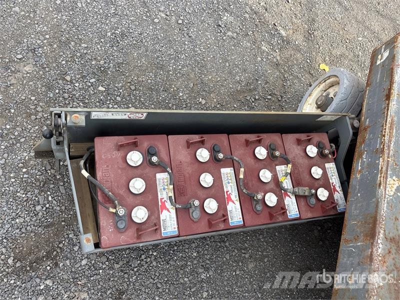 SkyJack SJIII3219 Electric Scissor Lift Šķerveida pacēlāji