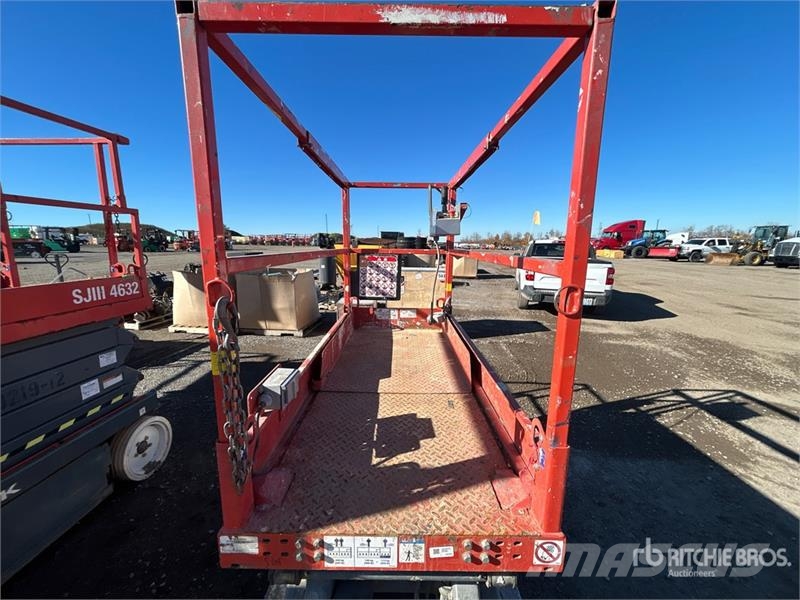 SkyJack SJIII3219 Electric Scissor Lift Šķerveida pacēlāji