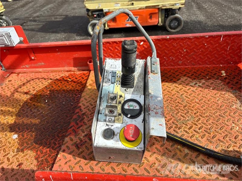 SkyJack SJIII3219 Electric Scissor Lift Käärtõstukid